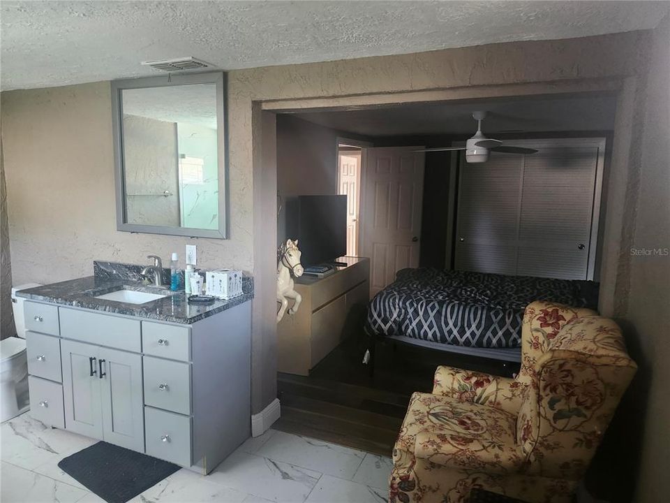 For Sale: $276,000 (3 beds, 3 baths, 1330 Square Feet)