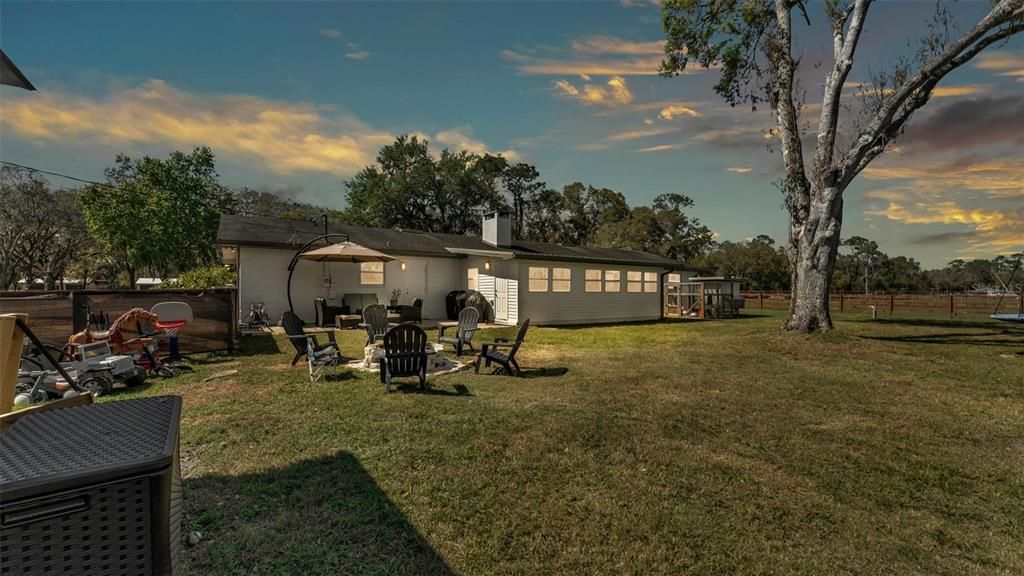 For Sale: $625,000 (3 beds, 2 baths, 2332 Square Feet)