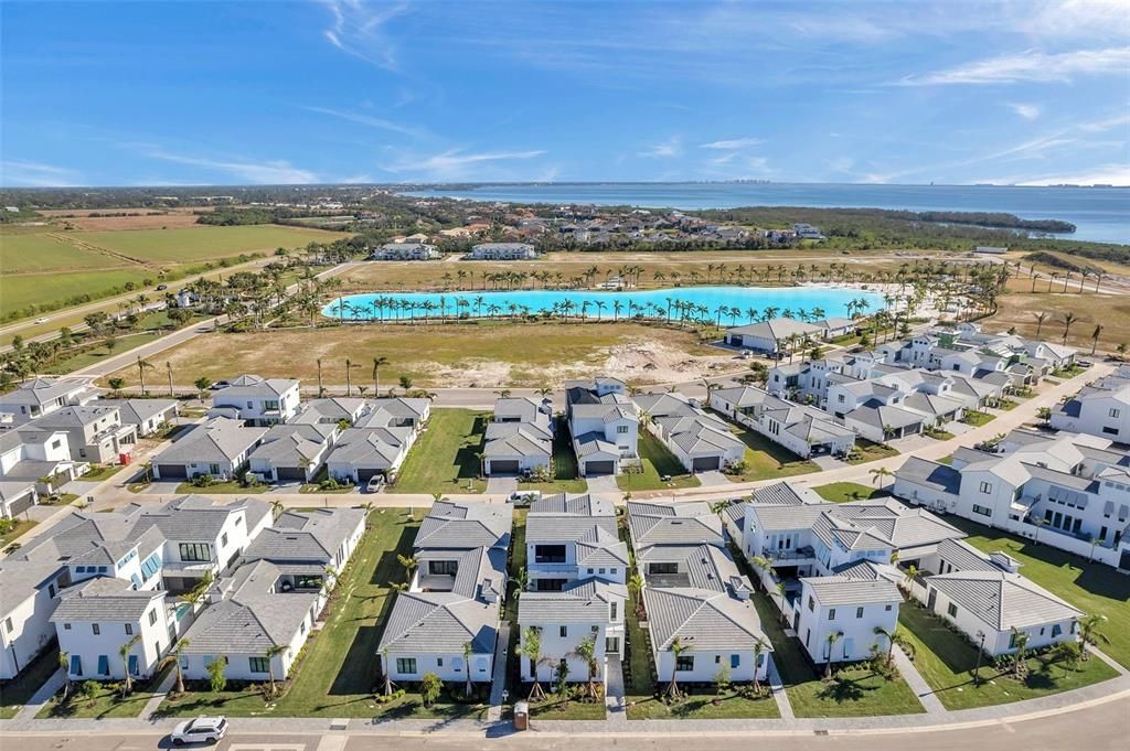 出租: $12,500 (4 贝兹, 4 浴室, 4041 平方英尺)