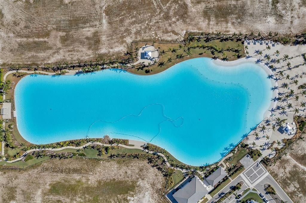 出租: $12,500 (4 贝兹, 4 浴室, 4041 平方英尺)