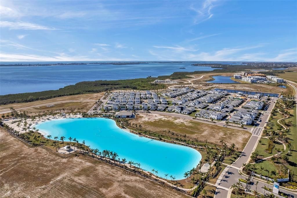 出租: $12,500 (4 贝兹, 4 浴室, 4041 平方英尺)