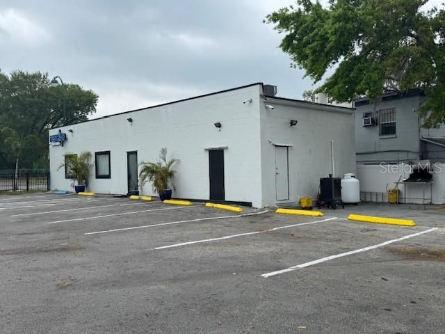 En Venta: $265,000 (0 camas, 0 baños, 1408 Pies cuadrados)