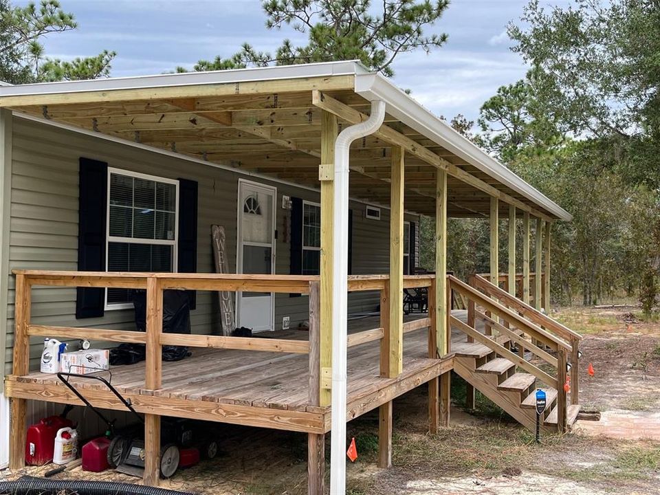 For Sale: $245,000 (3 beds, 2 baths, 1040 Square Feet)