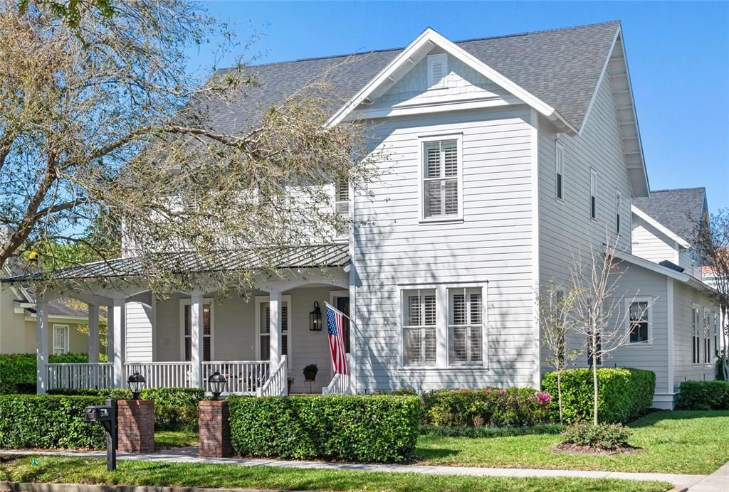 Vendido Recientemente: $1,999,000 (5 camas, 4 baños, 4900 Pies cuadrados)