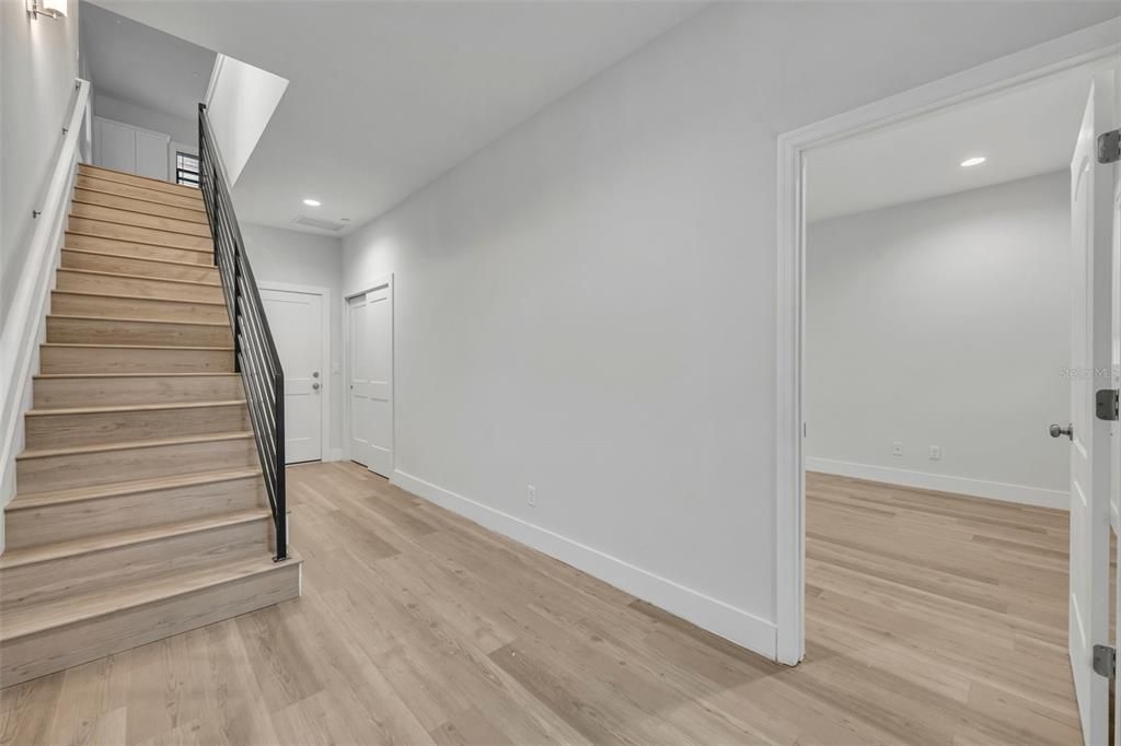 For Rent: $3,400 (3 beds, 3 baths, 2127 Square Feet)
