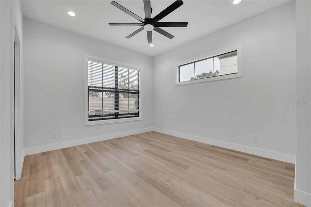 For Rent: $3,400 (3 beds, 3 baths, 2127 Square Feet)