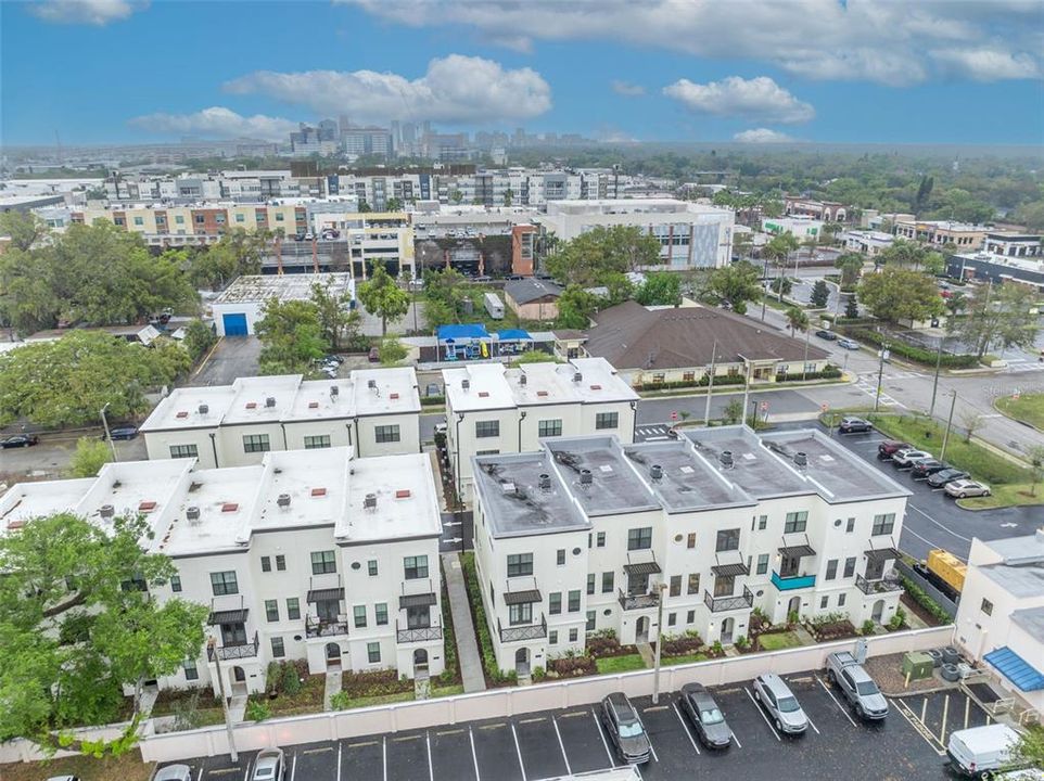 For Rent: $3,400 (3 beds, 3 baths, 2127 Square Feet)