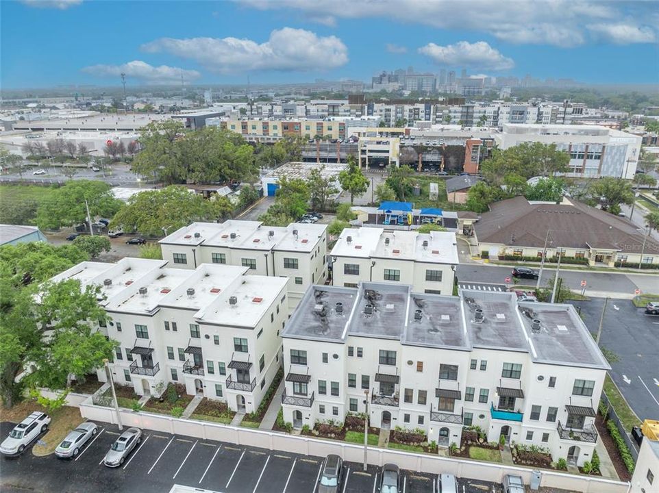 For Rent: $3,400 (3 beds, 3 baths, 2127 Square Feet)