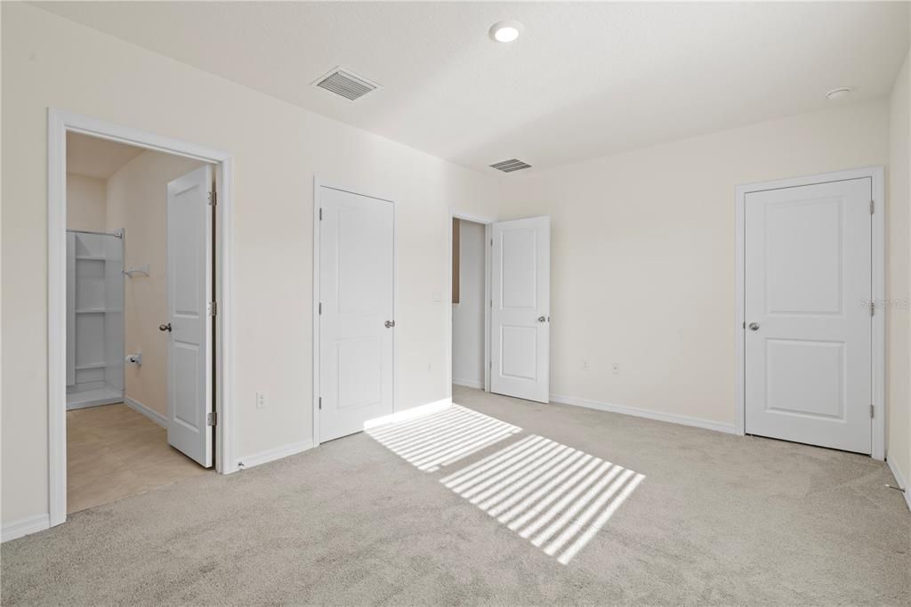 For Rent: $2,200 (3 beds, 2 baths, 1673 Square Feet)