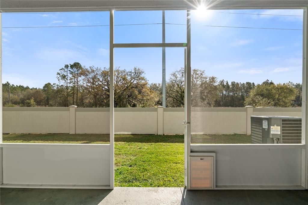 For Rent: $2,200 (3 beds, 2 baths, 1673 Square Feet)