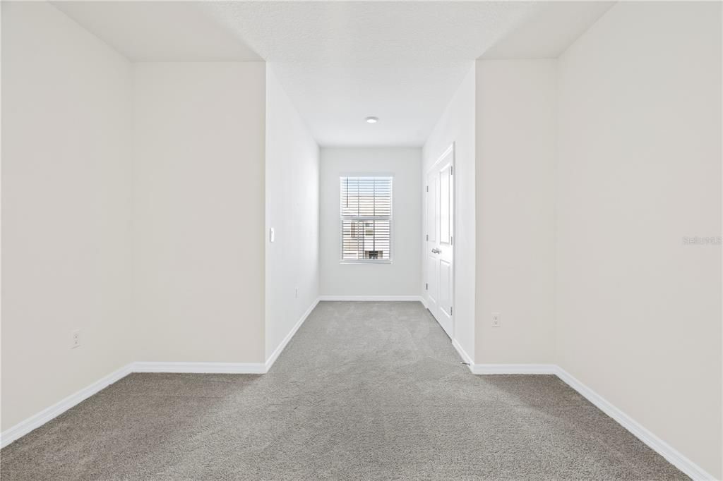 For Rent: $2,200 (3 beds, 2 baths, 1673 Square Feet)