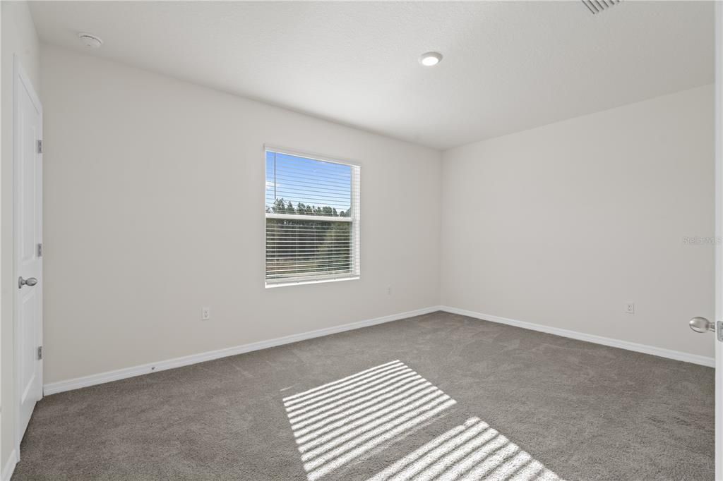 For Rent: $2,200 (3 beds, 2 baths, 1673 Square Feet)