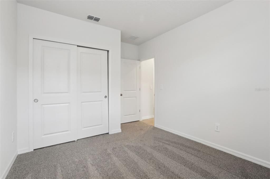 На продажу: $310,710 (4 спален, 2 ванн, 1840 Квадратных фут)