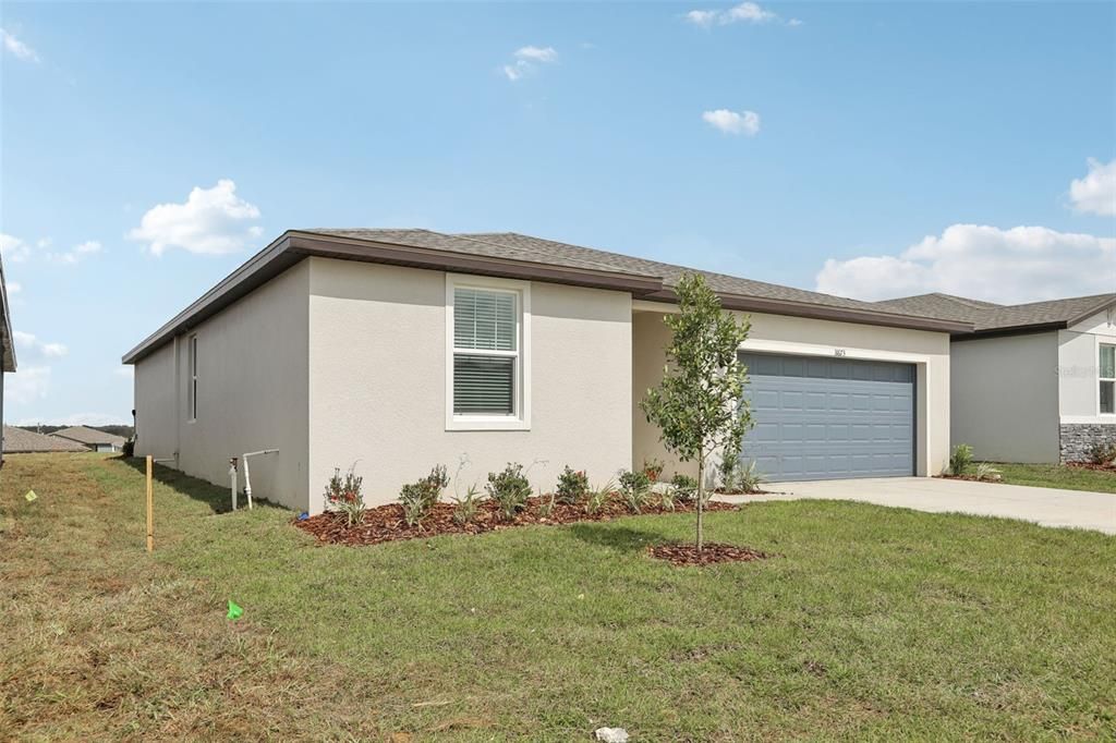 На продажу: $310,710 (4 спален, 2 ванн, 1840 Квадратных фут)