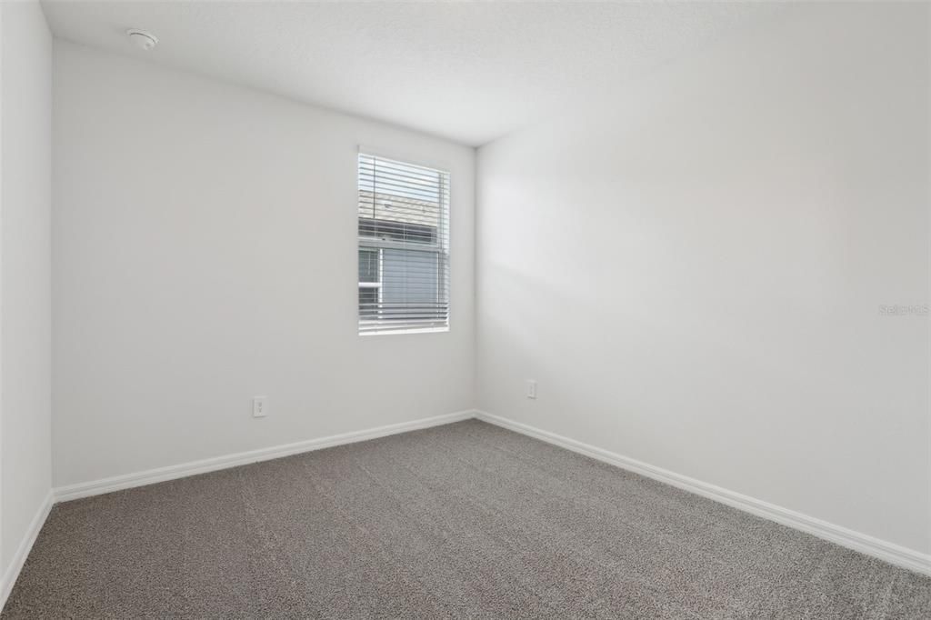 На продажу: $310,710 (4 спален, 2 ванн, 1840 Квадратных фут)