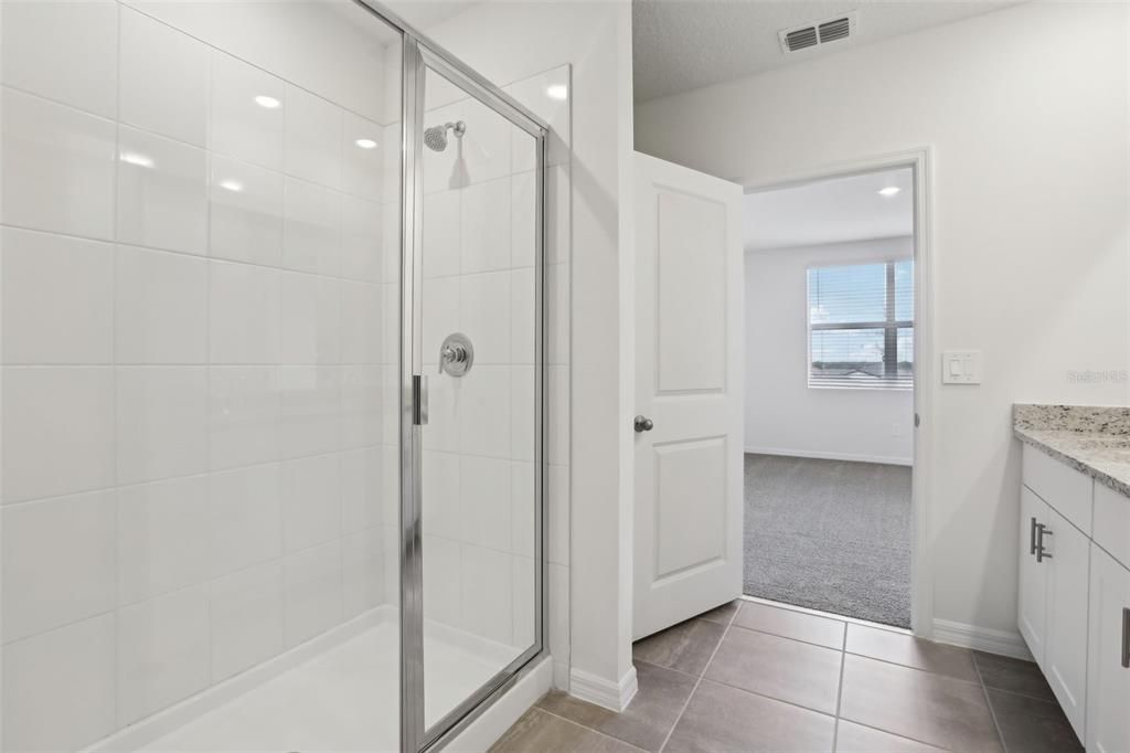 На продажу: $310,710 (4 спален, 2 ванн, 1840 Квадратных фут)