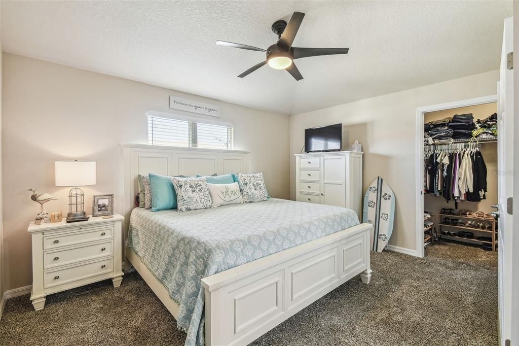 For Sale: $262,900 (3 beds, 2 baths, 1228 Square Feet)