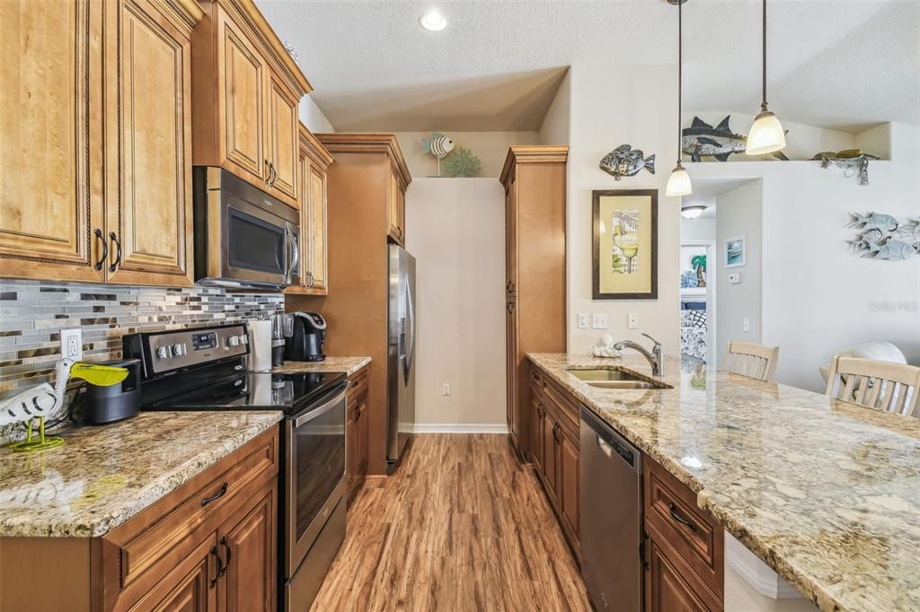 For Sale: $262,900 (3 beds, 2 baths, 1228 Square Feet)