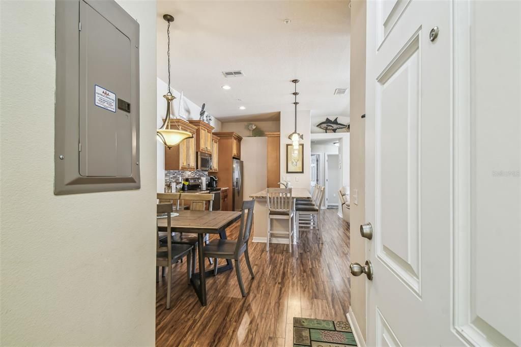 For Sale: $262,900 (3 beds, 2 baths, 1228 Square Feet)