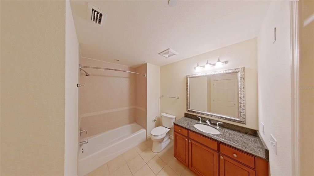 For Rent: $2,000 (3 beds, 3 baths, 1630 Square Feet)