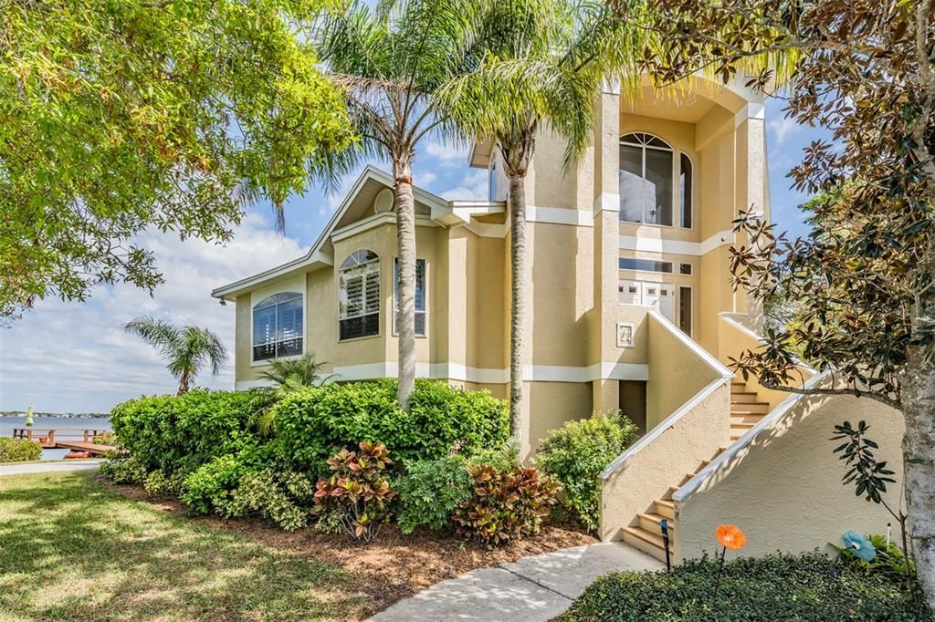 Недавно продано: $1,495,000 (3 спален, 2 ванн, 3080 Квадратных фут)