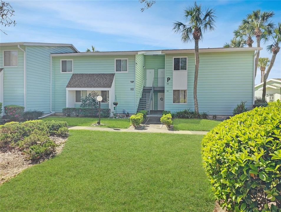 Active With Contract: $105,900 (2 beds, 1 baths, 1054 Square Feet)