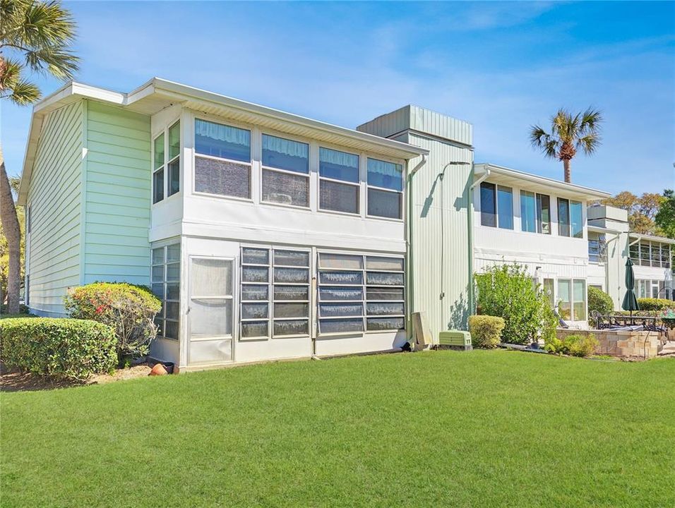 Active With Contract: $105,900 (2 beds, 1 baths, 1054 Square Feet)