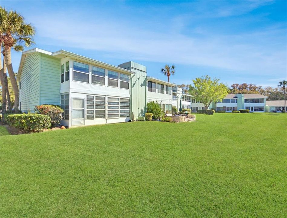 Active With Contract: $105,900 (2 beds, 1 baths, 1054 Square Feet)