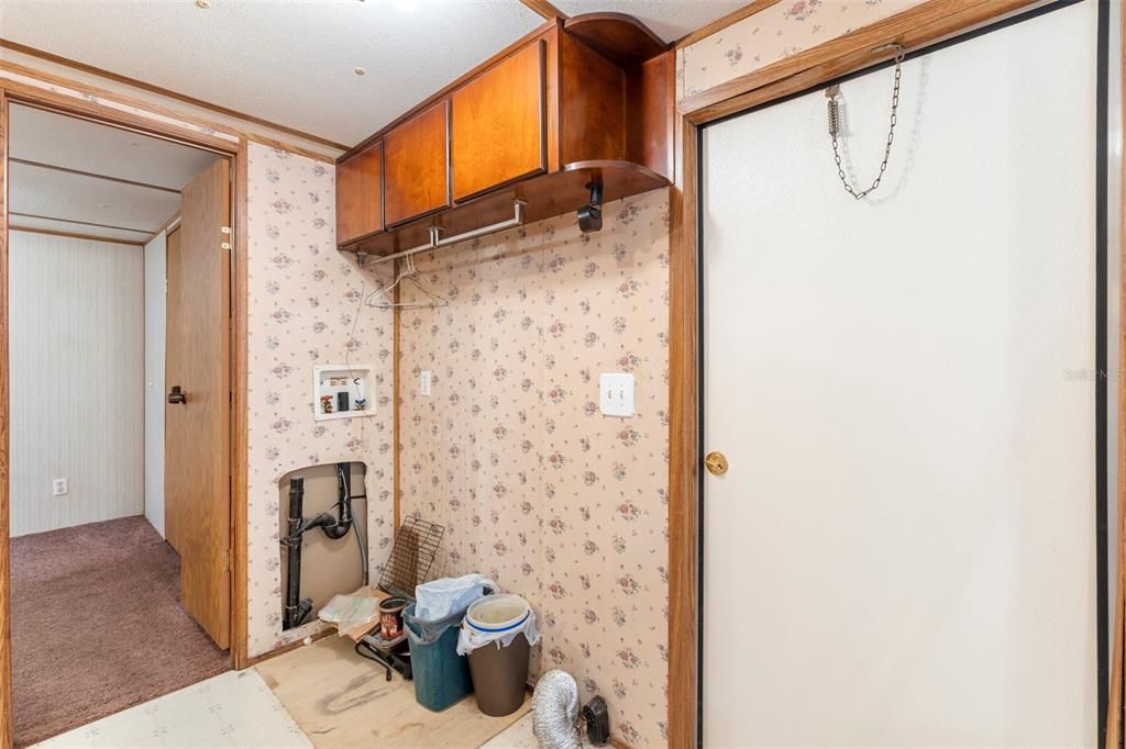 待售: $610,000 (7 贝兹, 3 浴室, 2774 平方英尺)