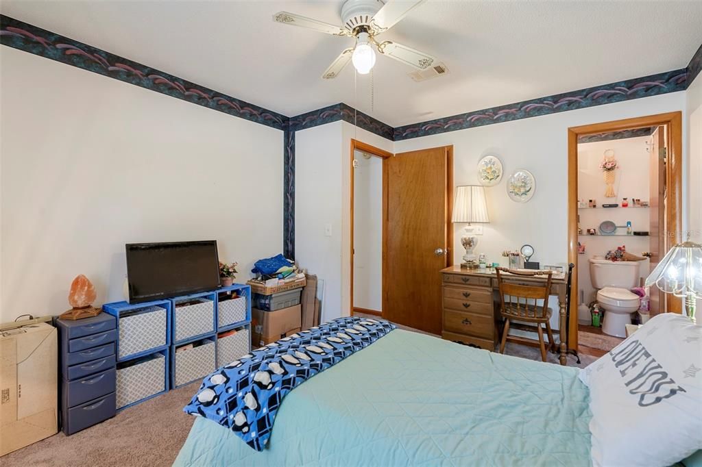 待售: $610,000 (7 贝兹, 3 浴室, 2774 平方英尺)