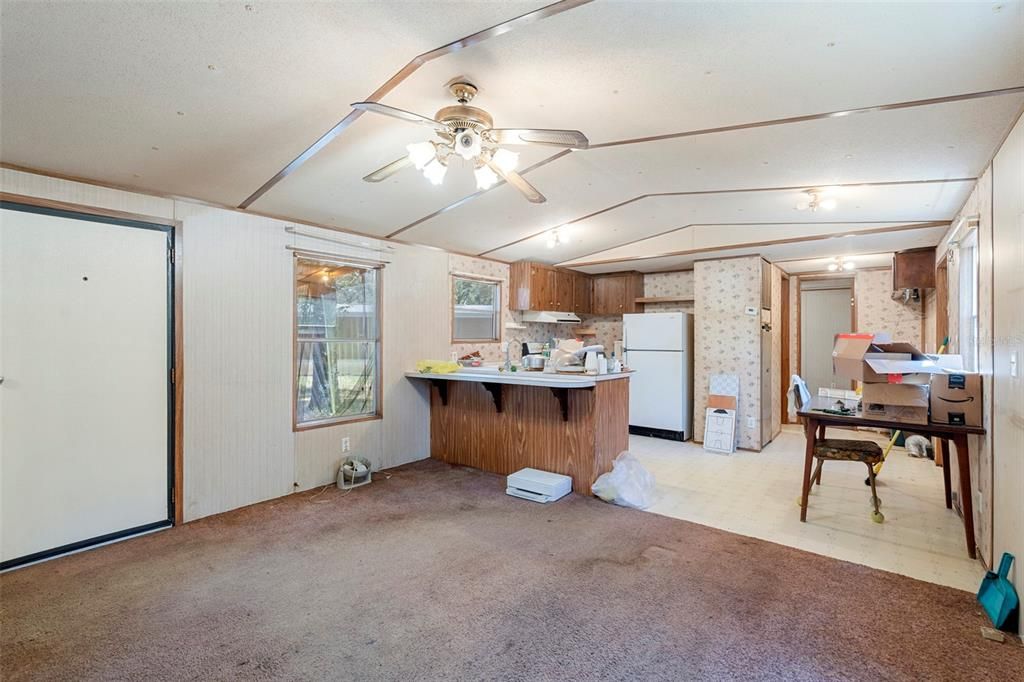 待售: $610,000 (7 贝兹, 3 浴室, 2774 平方英尺)