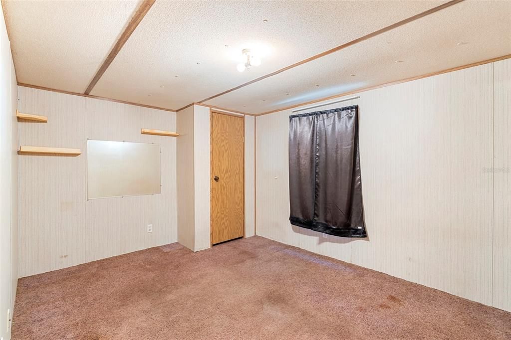 待售: $610,000 (7 贝兹, 3 浴室, 2774 平方英尺)