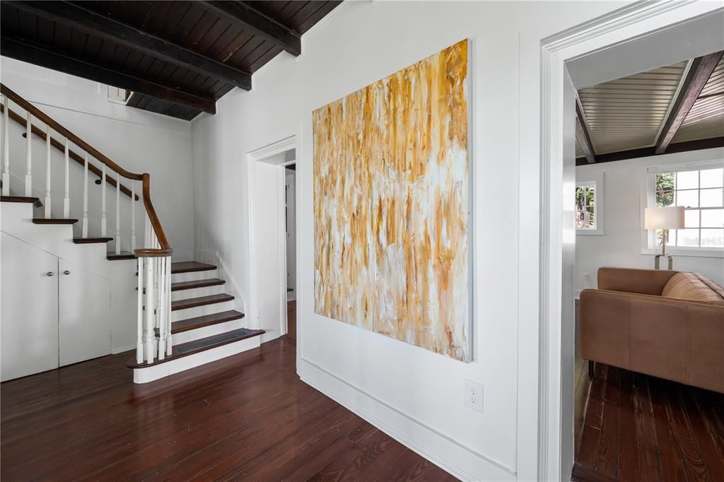 For Sale: $1,150,000 (2 beds, 1 baths, 2327 Square Feet)