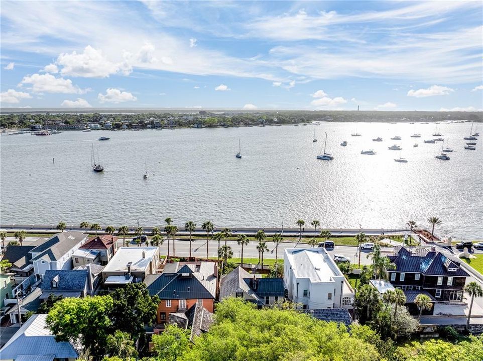 For Sale: $1,150,000 (2 beds, 1 baths, 2327 Square Feet)