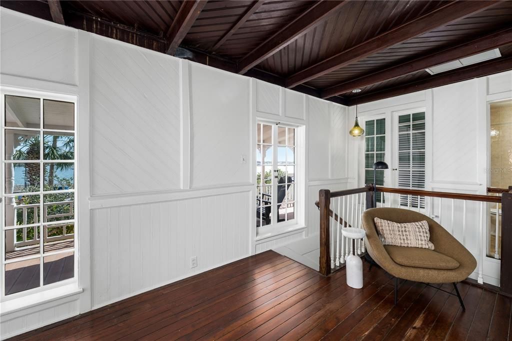 For Sale: $1,150,000 (2 beds, 1 baths, 2327 Square Feet)
