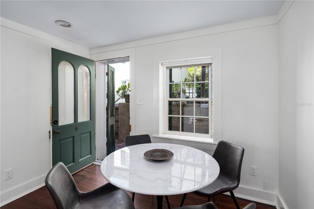 For Sale: $1,150,000 (2 beds, 1 baths, 2327 Square Feet)