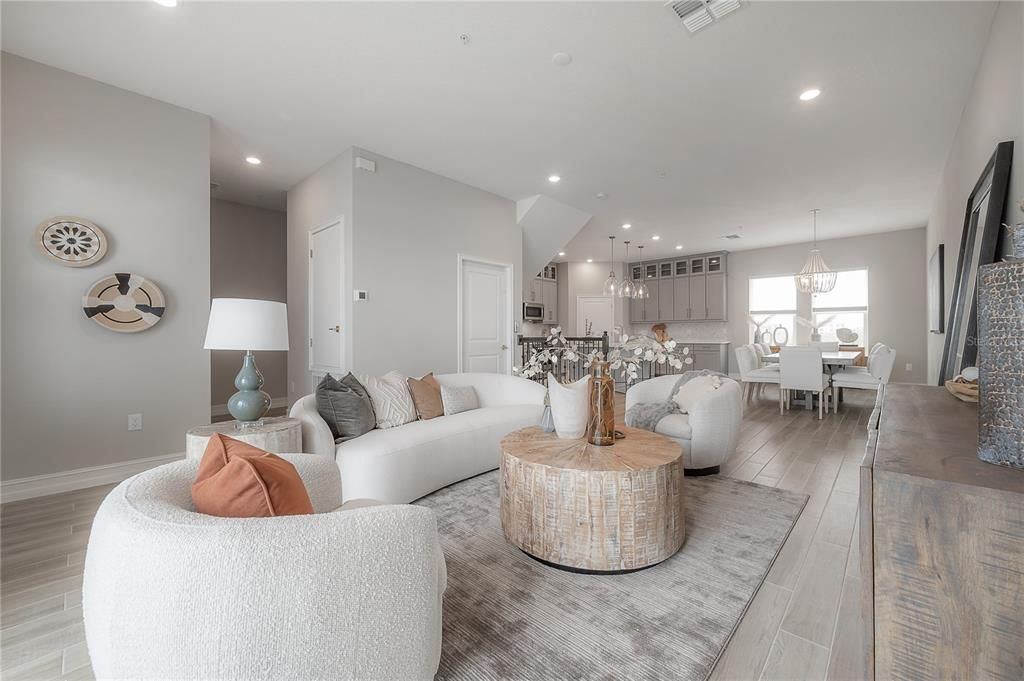 Active With Contract: $1,394,000 (4 beds, 3 baths, 2804 Square Feet)