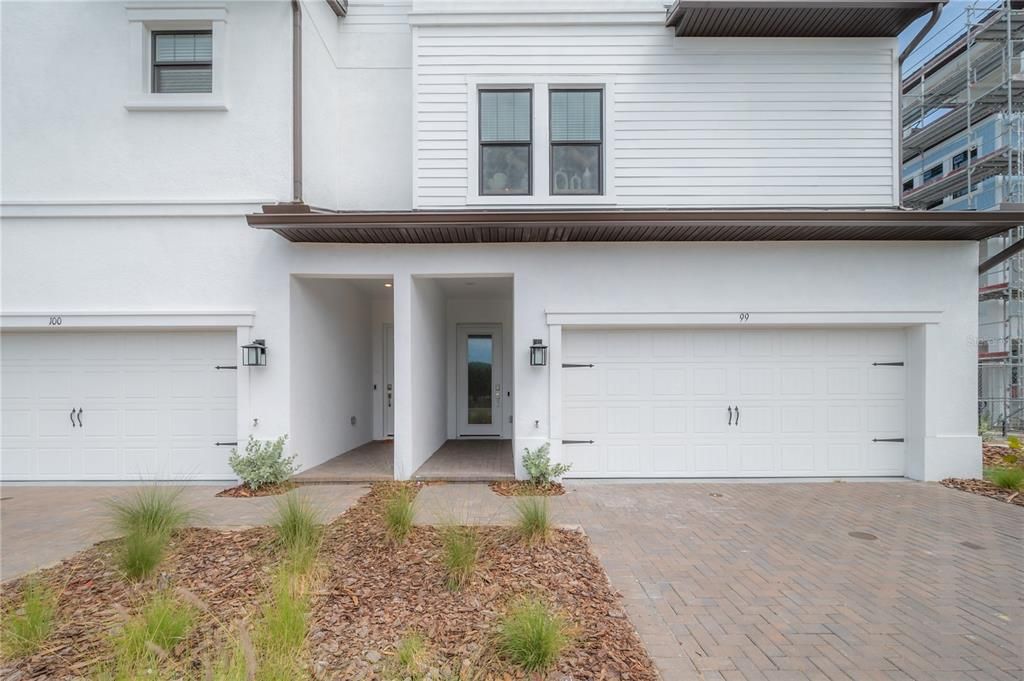 Active With Contract: $1,394,000 (4 beds, 3 baths, 2804 Square Feet)