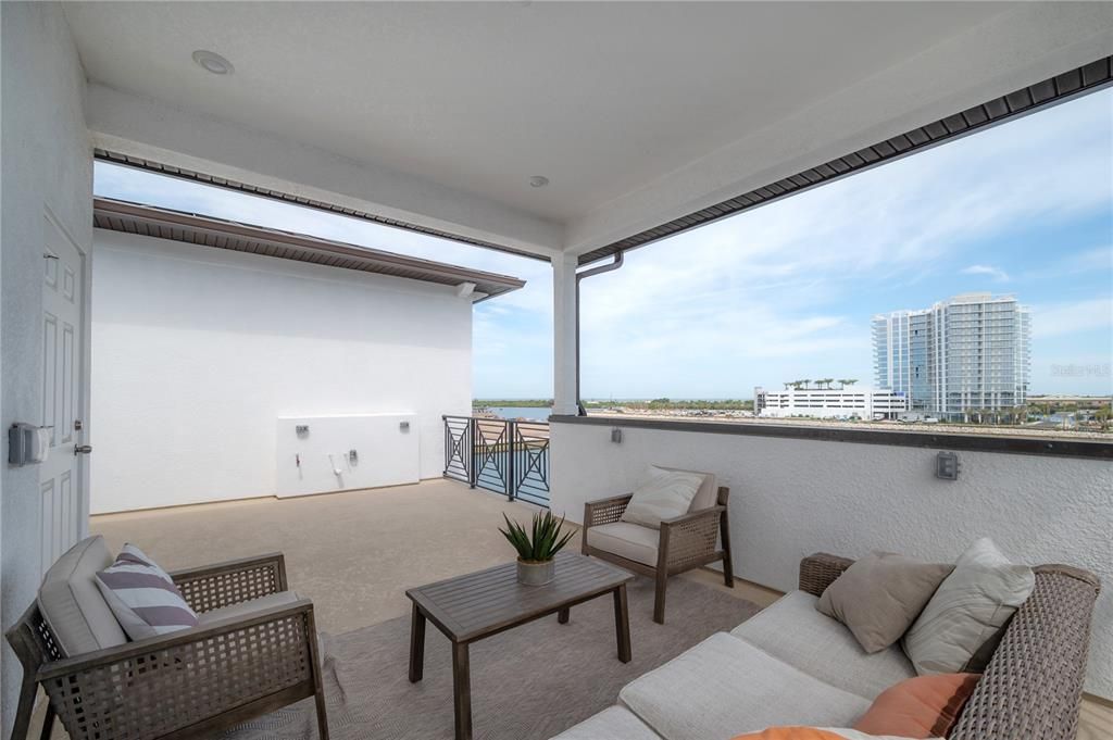 Active With Contract: $1,394,000 (4 beds, 3 baths, 2804 Square Feet)
