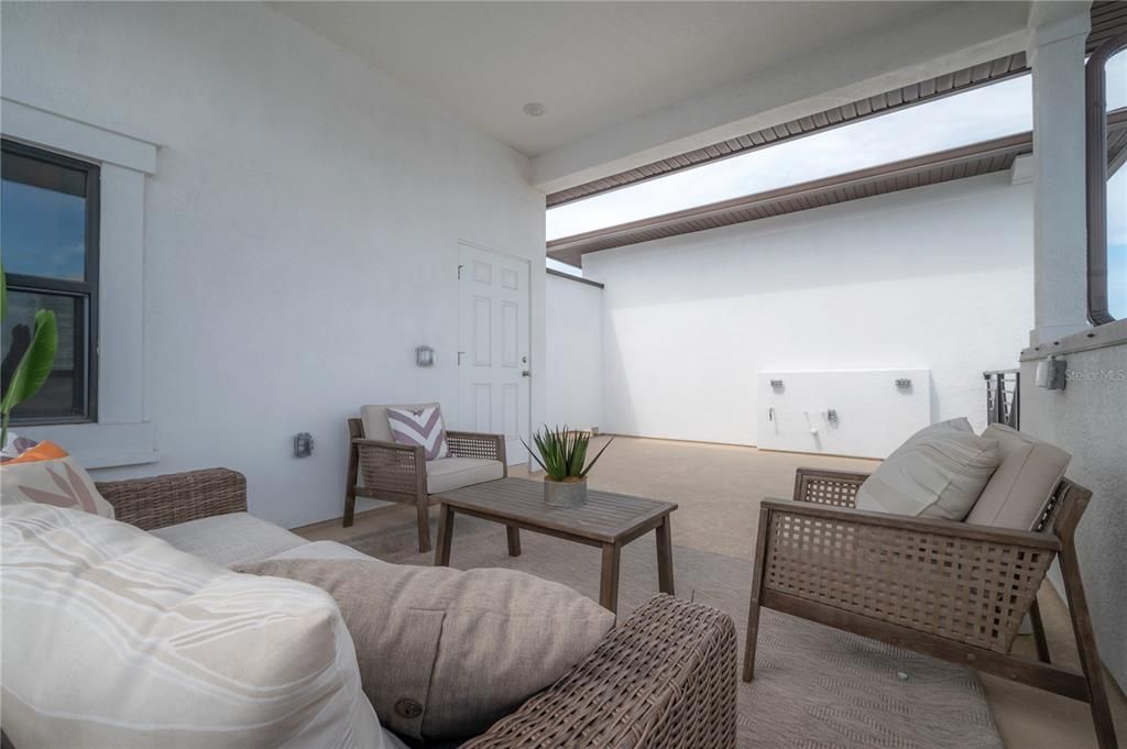 Active With Contract: $1,394,000 (4 beds, 3 baths, 2804 Square Feet)