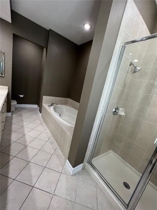 For Rent: $2,895 (2 beds, 2 baths, 1429 Square Feet)