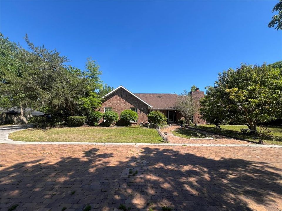 Недавно продано: $650,000 (5 спален, 3 ванн, 3218 Квадратных фут)