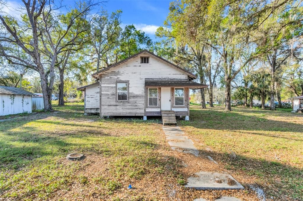 Недавно продано: $199,000 (2 спален, 1 ванн, 992 Квадратных фут)