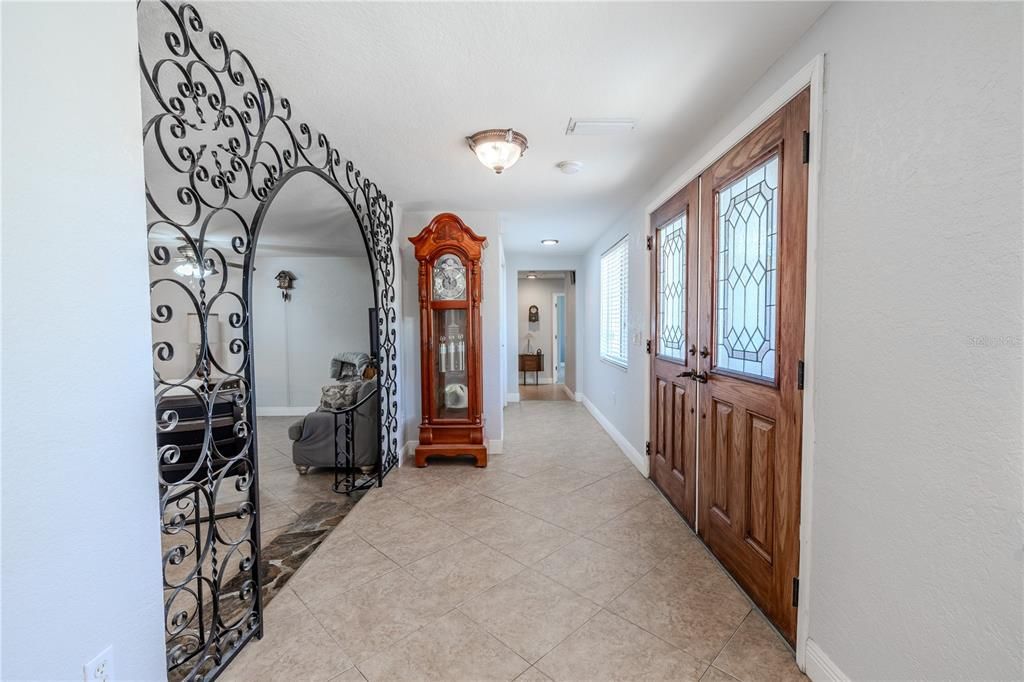 На продажу: $649,900 (4 спален, 3 ванн, 3920 Квадратных фут)