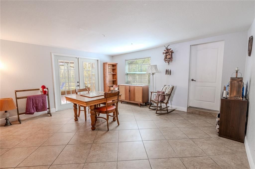 На продажу: $649,900 (4 спален, 3 ванн, 3920 Квадратных фут)