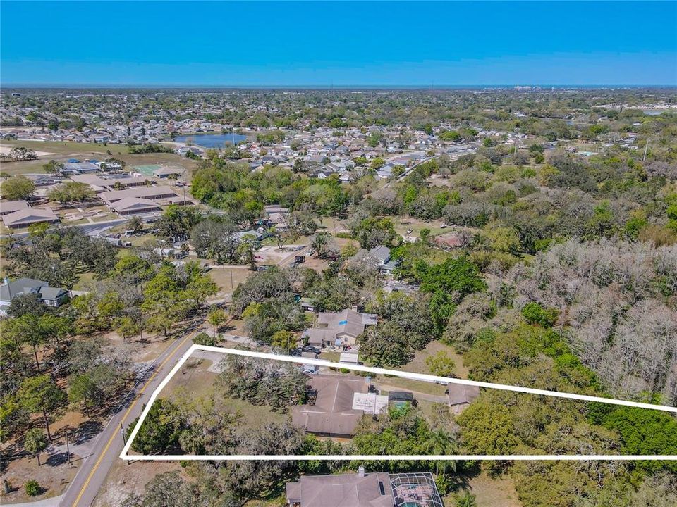 На продажу: $649,900 (4 спален, 3 ванн, 3920 Квадратных фут)