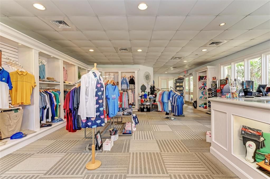 Active With Contract: $875,000 (3 beds, 3 baths, 2570 Square Feet)