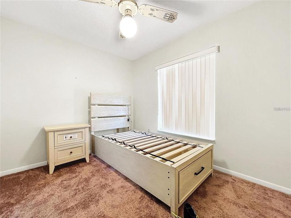 Под контрактом: $160,000 (2 спален, 2 ванн, 1038 Квадратных фут)