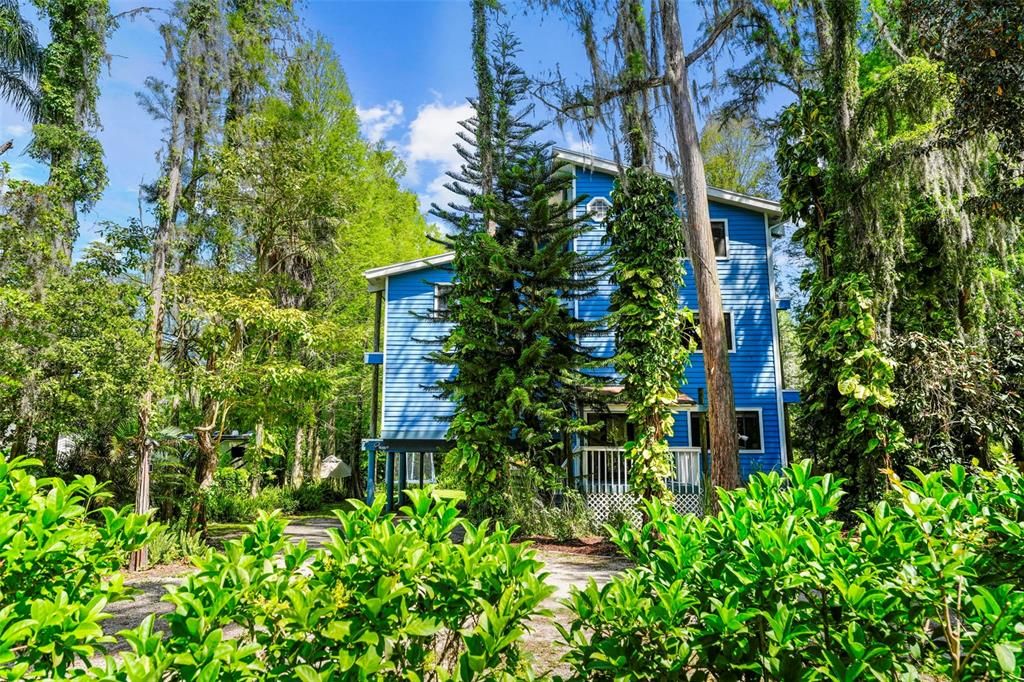 Vendido Recientemente: $490,000 (5 camas, 2 baños, 2940 Pies cuadrados)