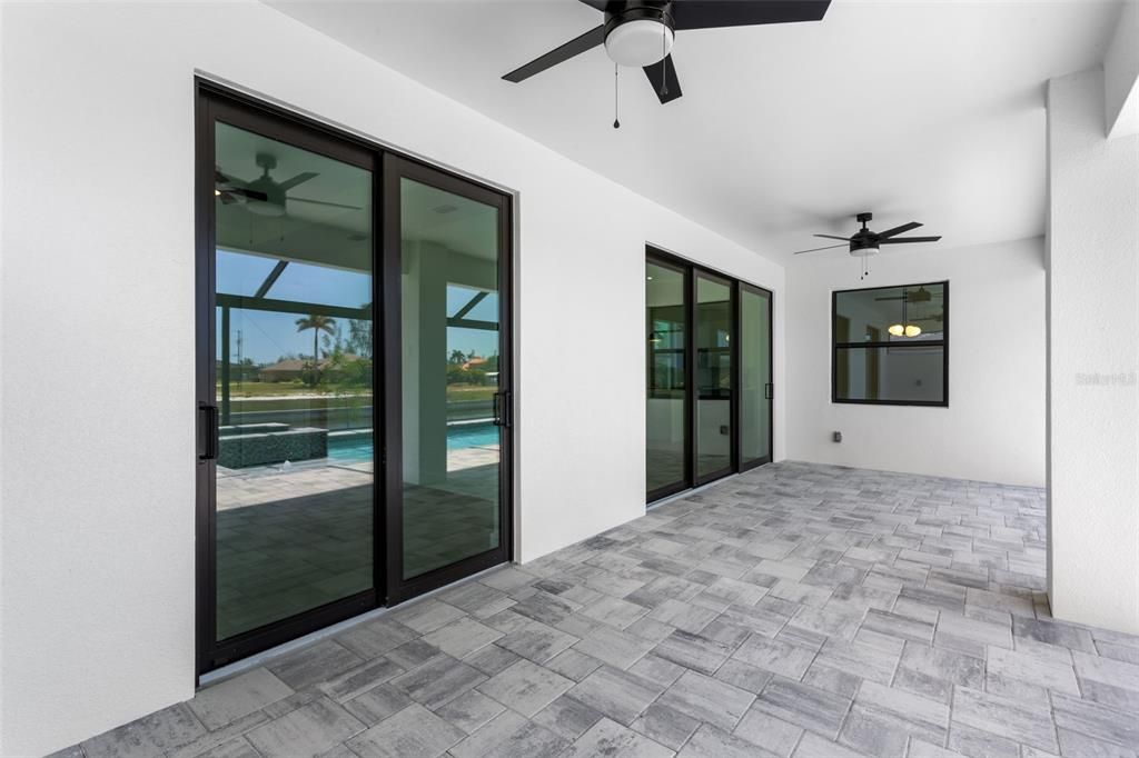 For Sale: $850,000 (4 beds, 3 baths, 2207 Square Feet)